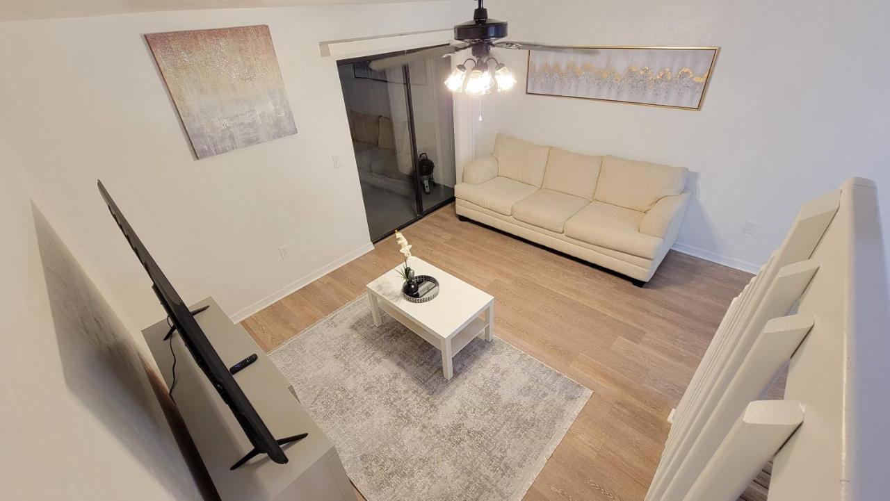Beautiful Townhouse 2 Bedrooms 1 And A Half Bathrooms Next To Butler Plaza 1 Mile To Uf Гейнсвилл Экстерьер фото